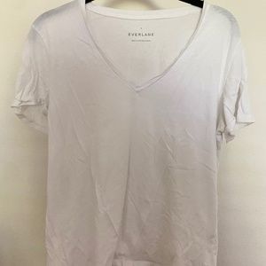 Everlane V neck T Shirt
